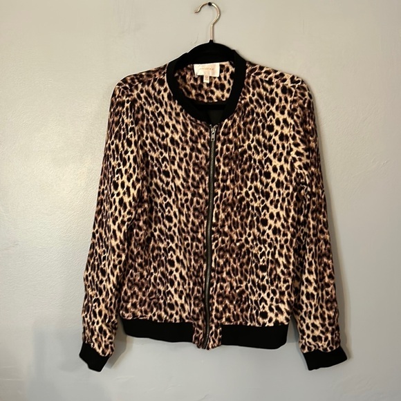 Skies are Blue Animal print silky bomber jacket size small - Picture 2 of 5